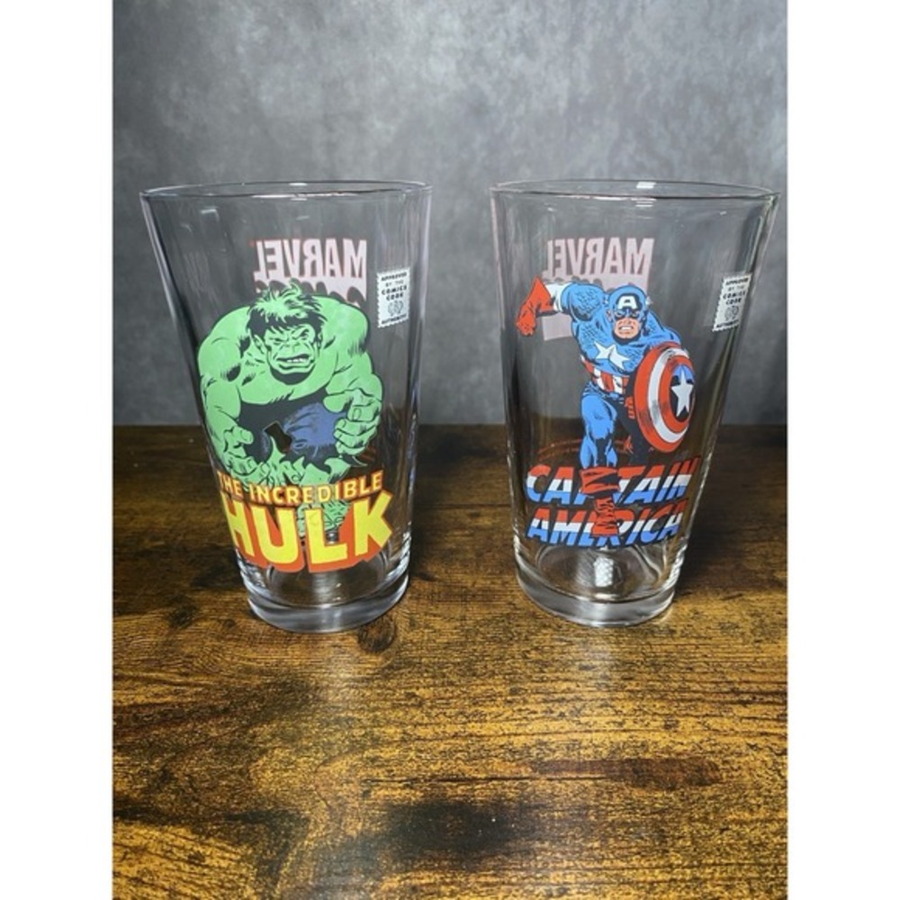 2011 Marvel Comics Collectors‎ Glass Incredible Hulk & Captain America 16oz